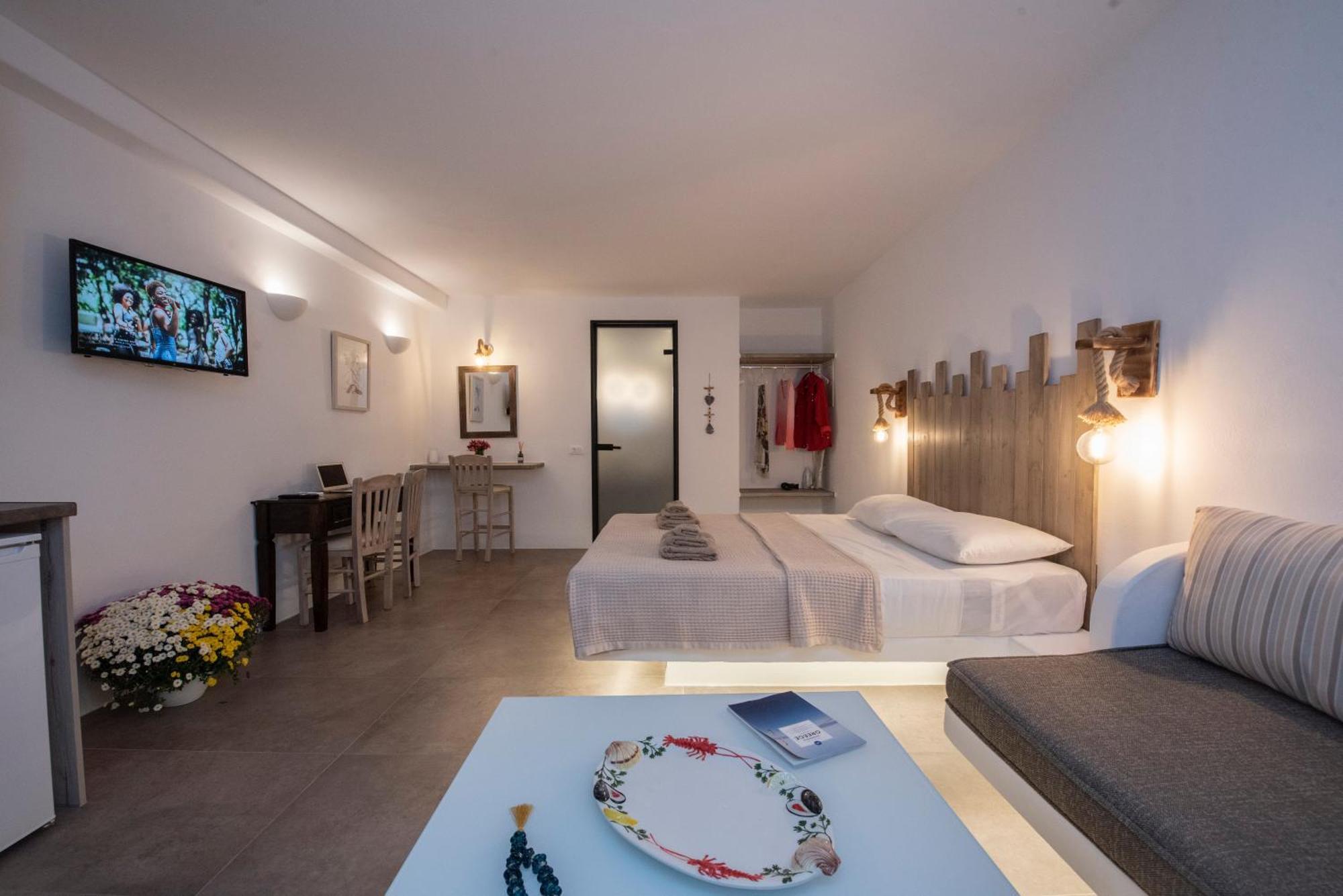 Myrsini'S Luxury Suites Merchia Mykonos Town Exterior photo